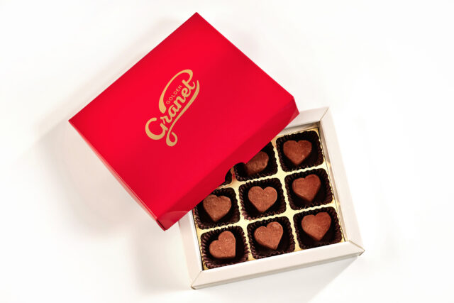 Prémium Belga Étcsokoládé Praliné - Szív forma - 9x5g